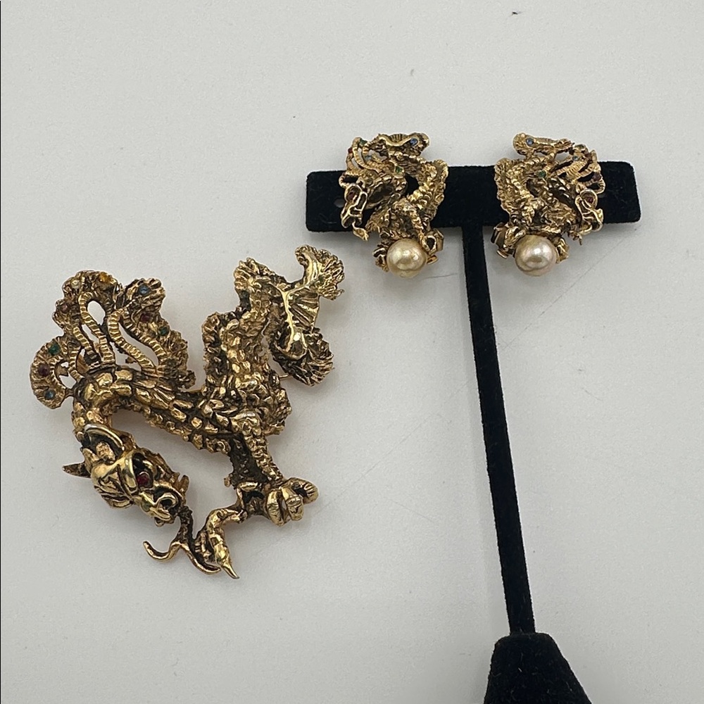 Vintage Rare CYRIA for OLEG CASSINI 1964 Brooch and Earrings